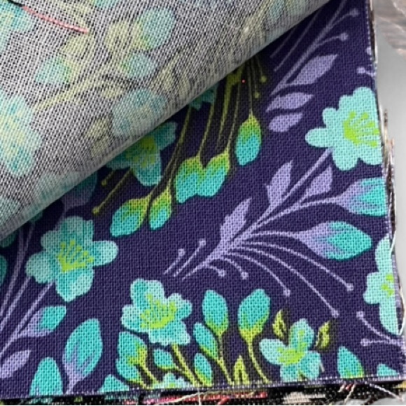 Colorful fabric Free spirit by Tula Pink,Monkey Wrench Layer cake frantic Design - Picture 8 of 8